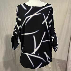 Chicos navy white streaked tunic top 3/4 Length sleeve Sz 1 (M/8) GUC